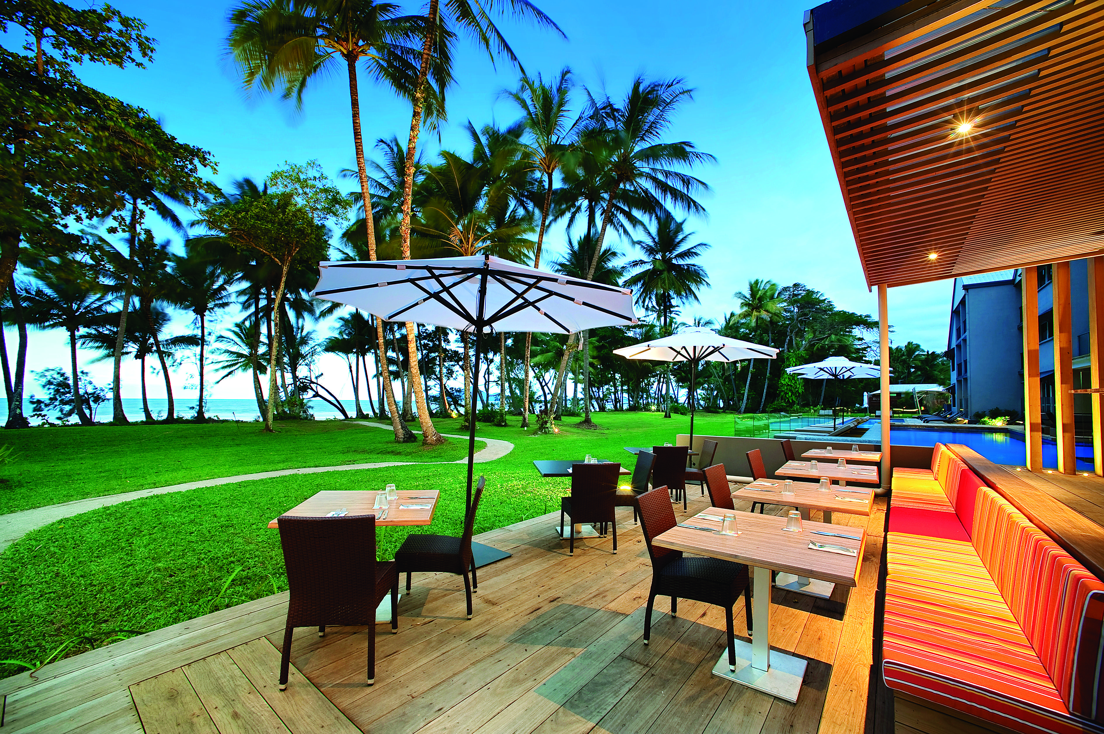 Castaways Resort & Spa On Mission Beach Exterior foto