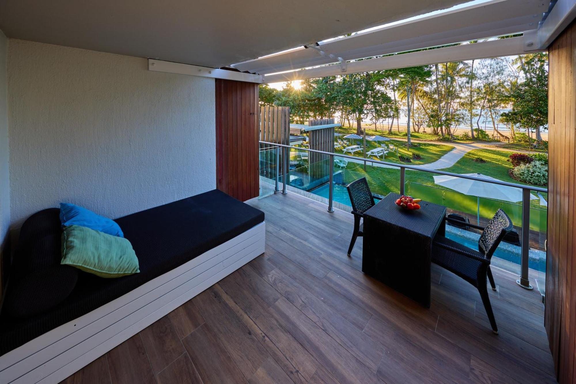 Castaways Resort & Spa On Mission Beach Exterior foto