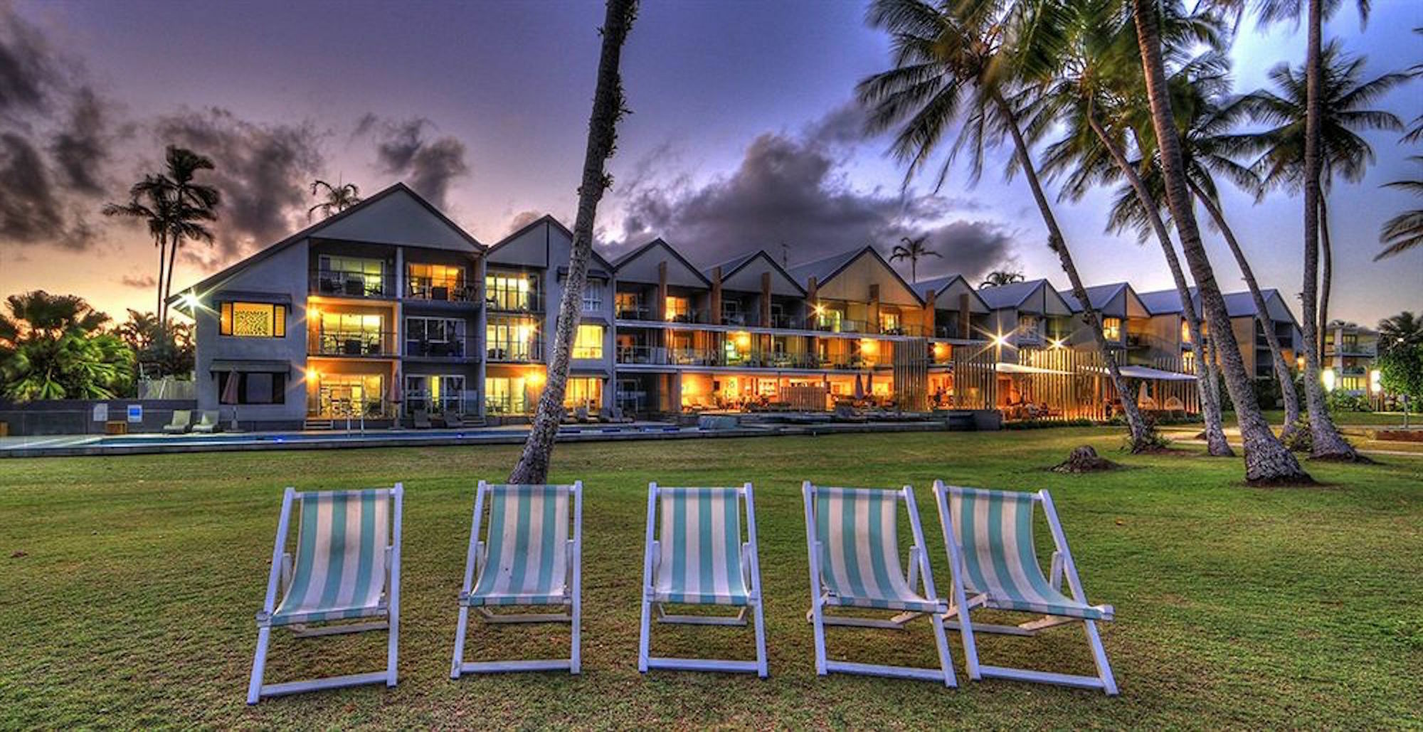 Castaways Resort & Spa On Mission Beach Exterior foto