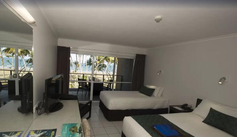 Castaways Resort & Spa On Mission Beach Exterior foto